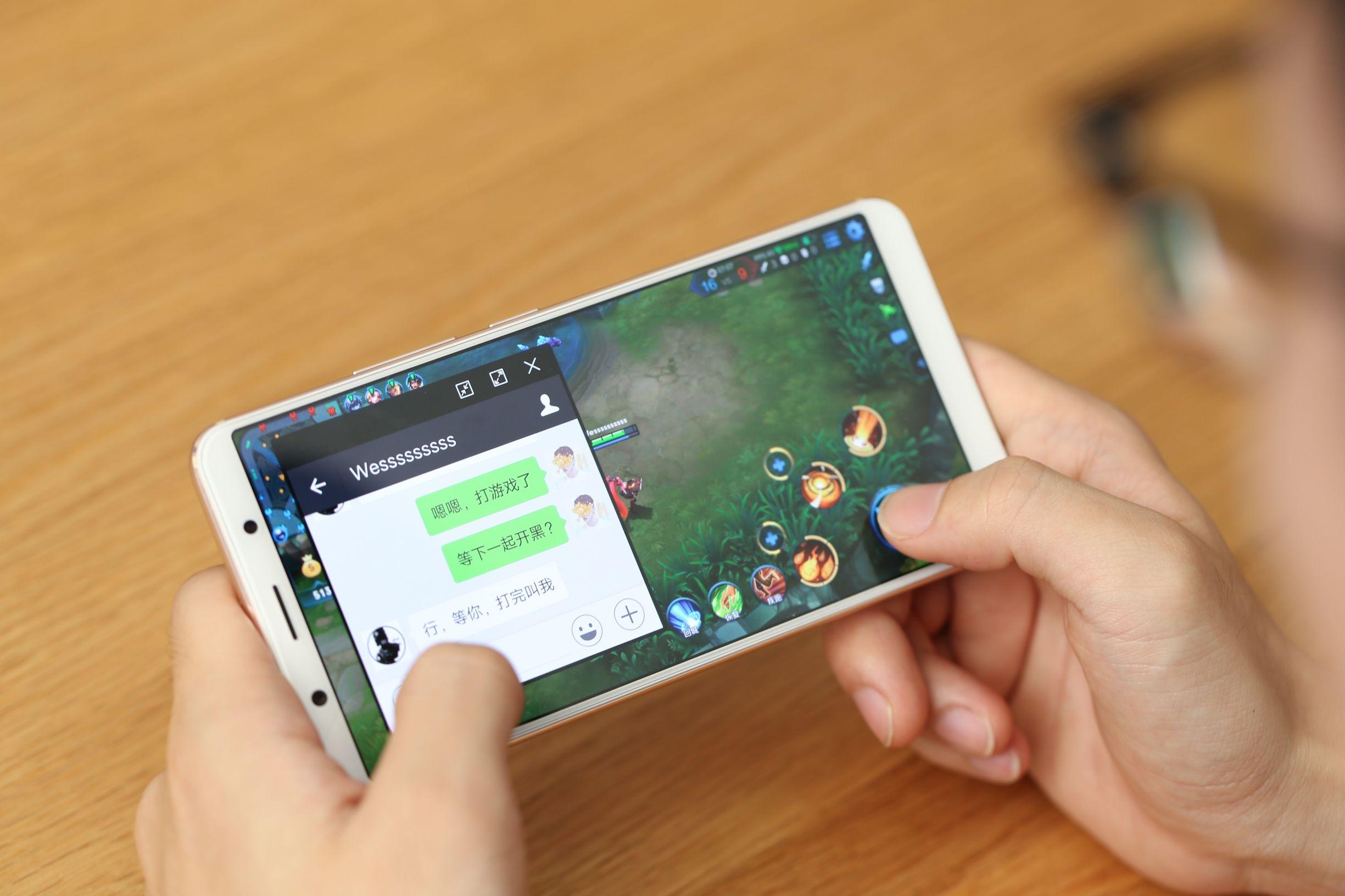 最新沉浸式3DHgame体验，带你领略前所未有的游戏世界！