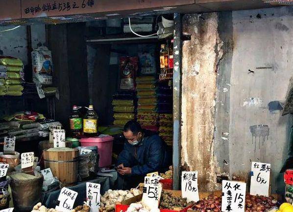 邱永峥揭秘小巷中的隐藏美食宝藏最新发现