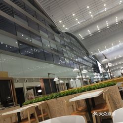 白云机场最新动态与巷弄深处的美食探索