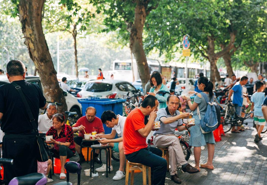 最新一套人民币揭秘，小巷中的隐秘宝藏探秘之旅