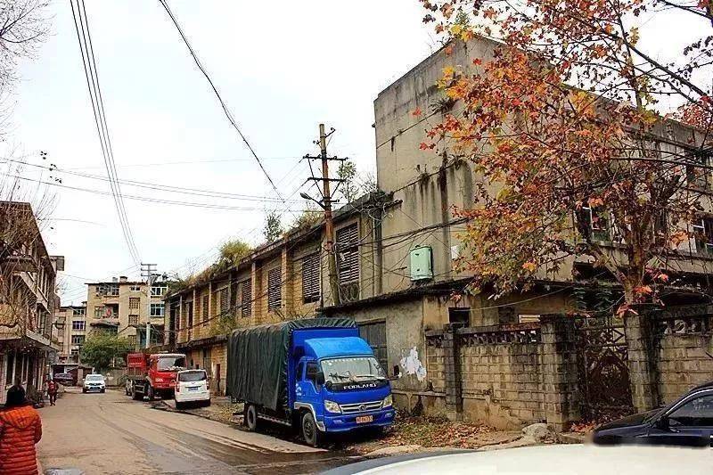 六枝工矿最新动态及小巷深处的独特风味探秘