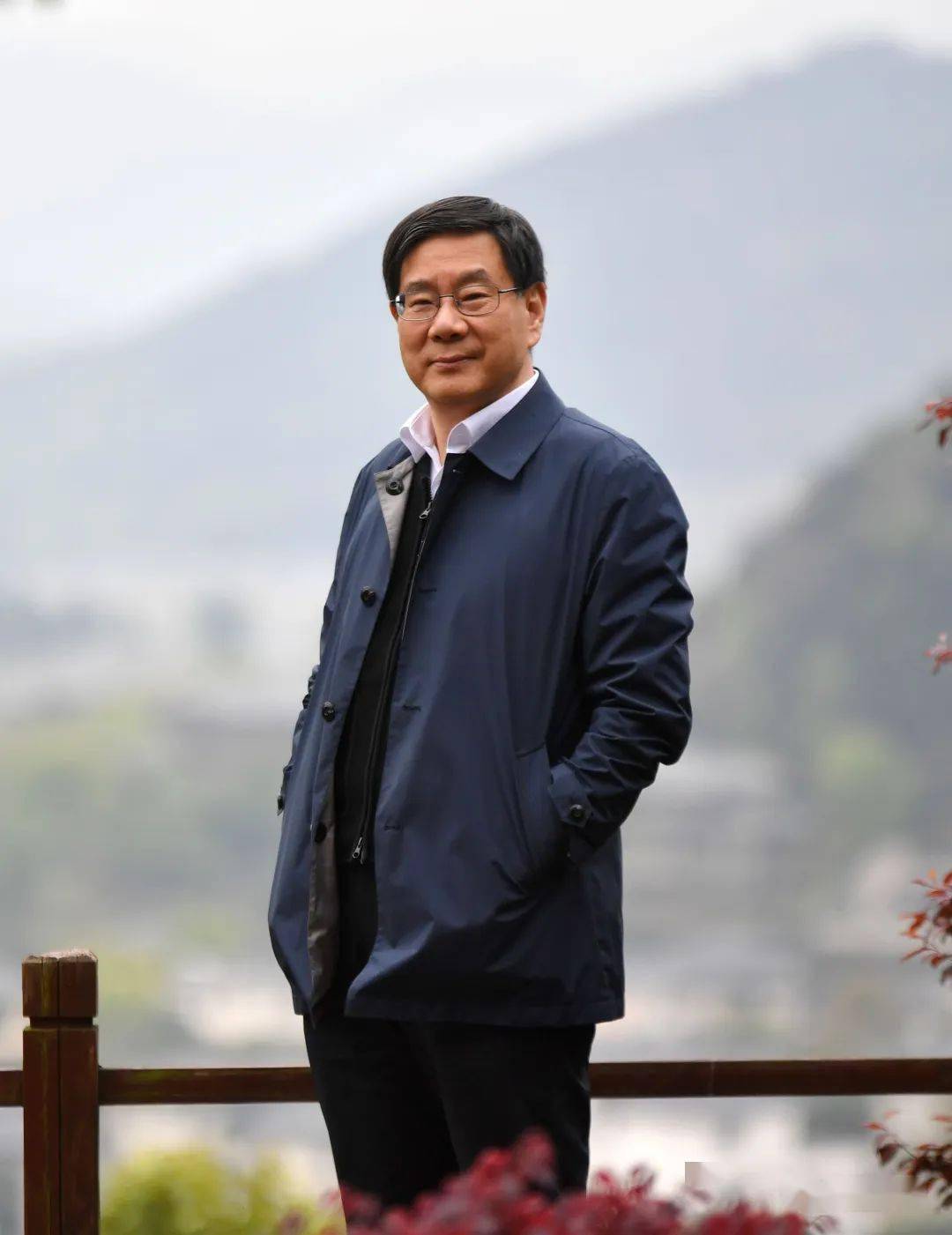 浙江省委委员的温馨日常风采展示